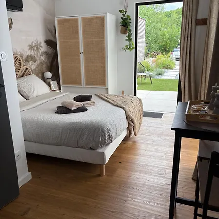 Prestige Le Chene Dore Climatise Avec Terrasse Au Coeur Du Centre Touristique Cite Des Loisirs 200 M Du Galaxie Parking Gratuit Privatif Apartment