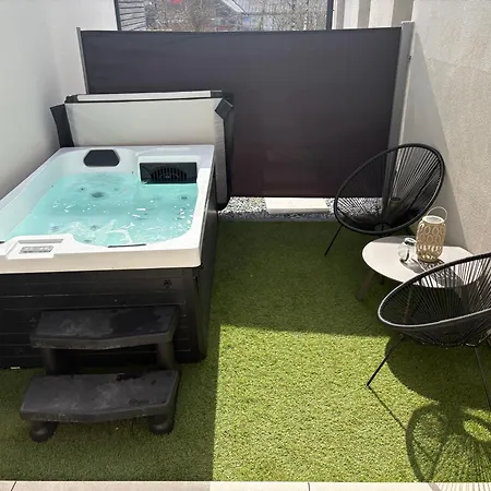 Le Chene Dore Cosy Jacuzzi Prive Acces A Pieds Centre Touristique Apartmán *