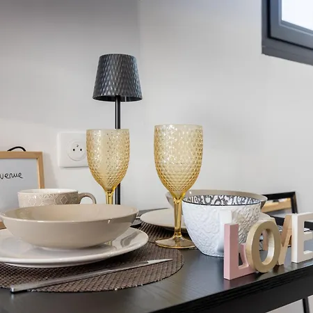 Le Chêne Doré Jacuzzi Terrasse Climatisé Accès à Pieds Centre Touristique 1 Min En Voiture Apartamento