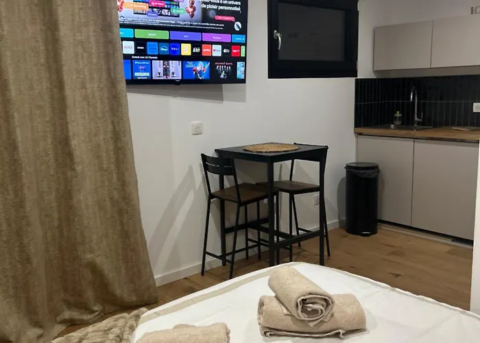 Le Chene Dore Appartement Romantique Avec Jacuzzi Prive Au Coeur Du Centre Touristique Amnéville