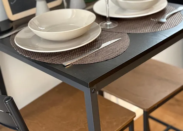 Le Chene Dore Appartement Romantique Avec Jacuzzi Prive Au Coeur Du Centre Touristique