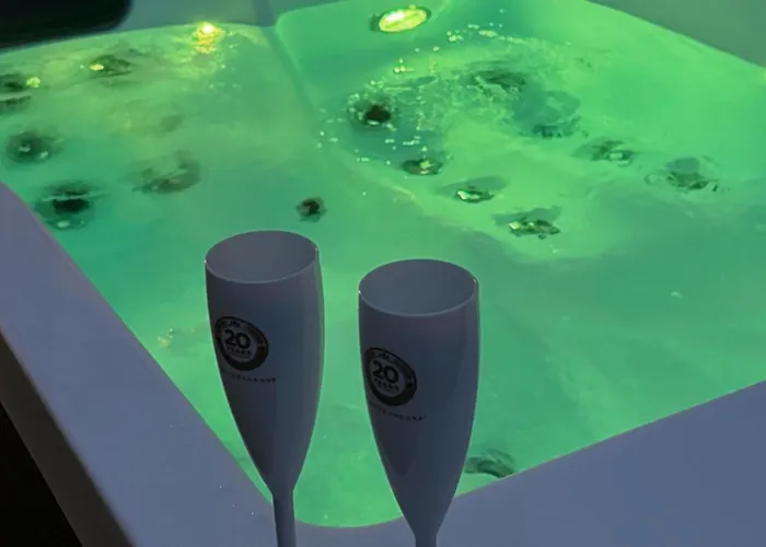 Apartmán Le Chene Dore Appartement Romantique Avec Jacuzzi Prive Au Coeur Du Centre Touristique *