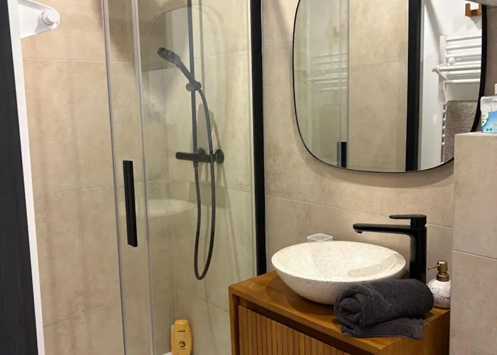 Apartmán Le Chene Dore Appartement Romantique Avec Jacuzzi Prive Au Coeur Du Centre Touristique Amnéville